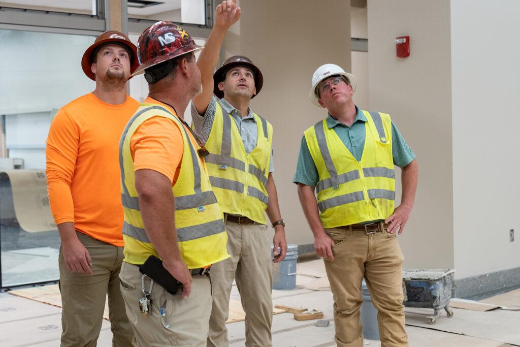 WAR Construction workers on job site